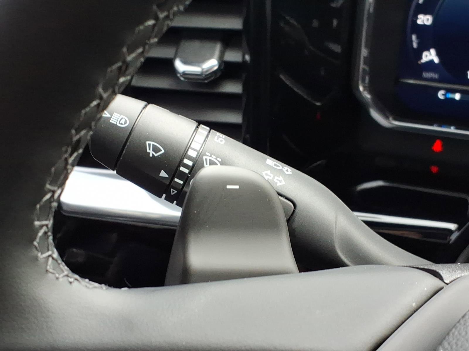 Used 2025 Chevrolet Silverado 1500 High Country w/ Z71 Off-Road Package AWD/4WD image 29