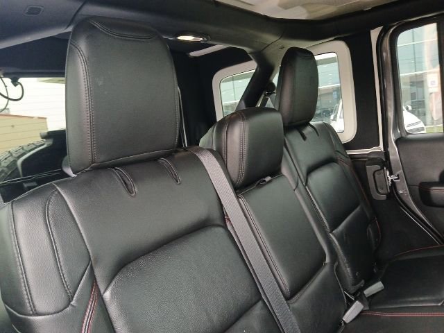Used 2018 Jeep Wrangler Unlimited Rubicon AWD/4WD image 10