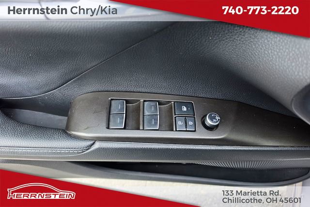 Used 2022 Toyota Camry XSE image 15