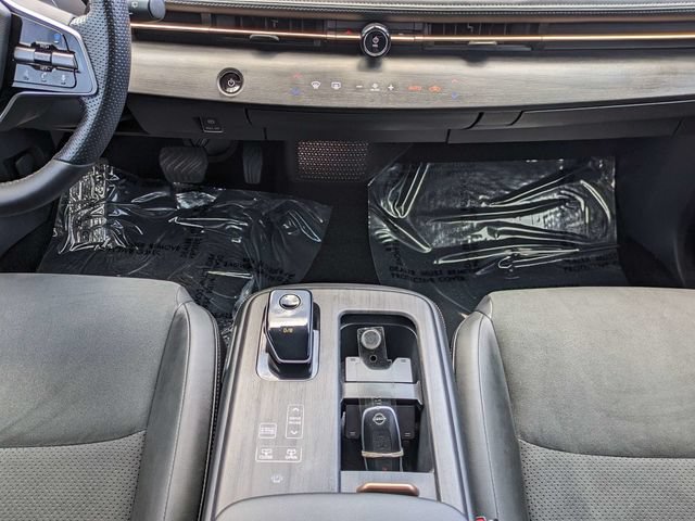 Used 2024 Nissan Ariya FWD image 21