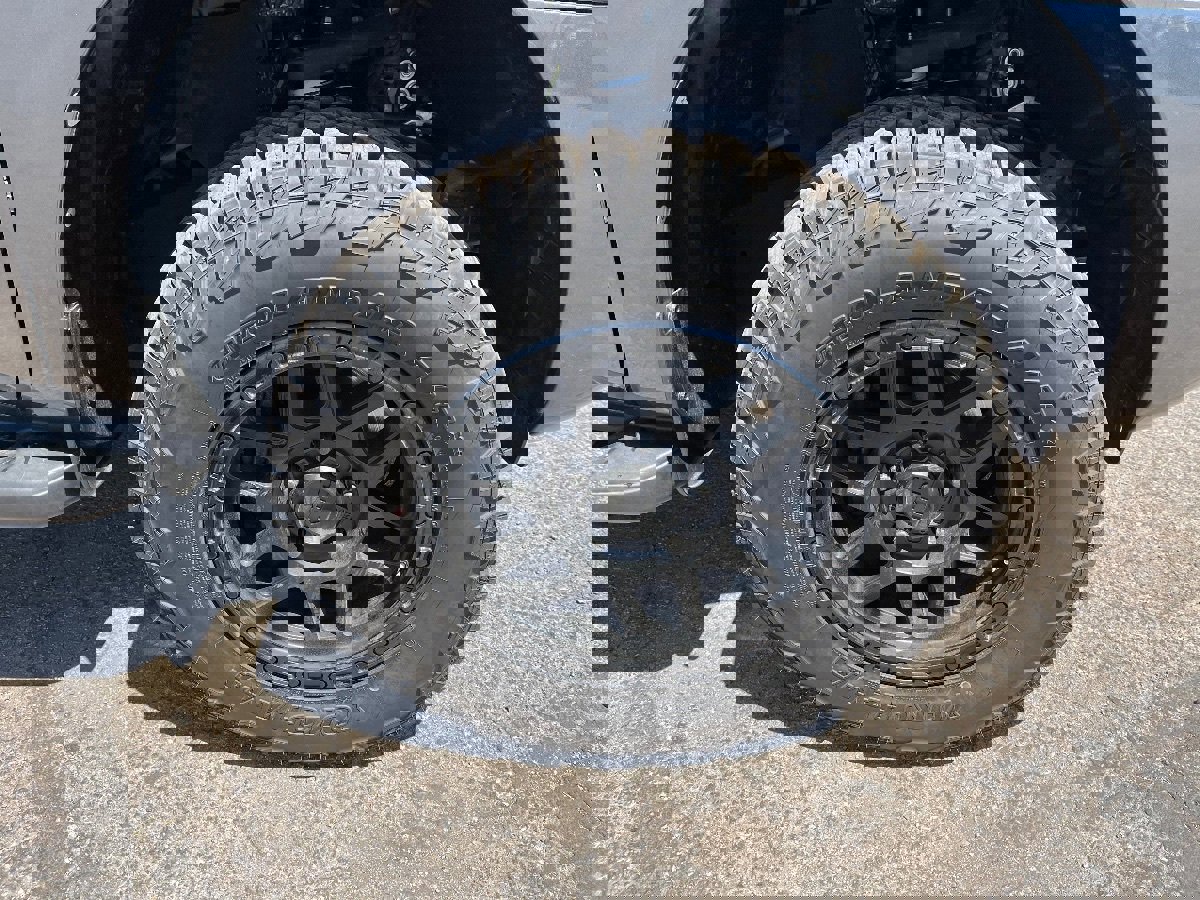 Used 2014 Toyota Sequoia SR5 AWD/4WD image 48