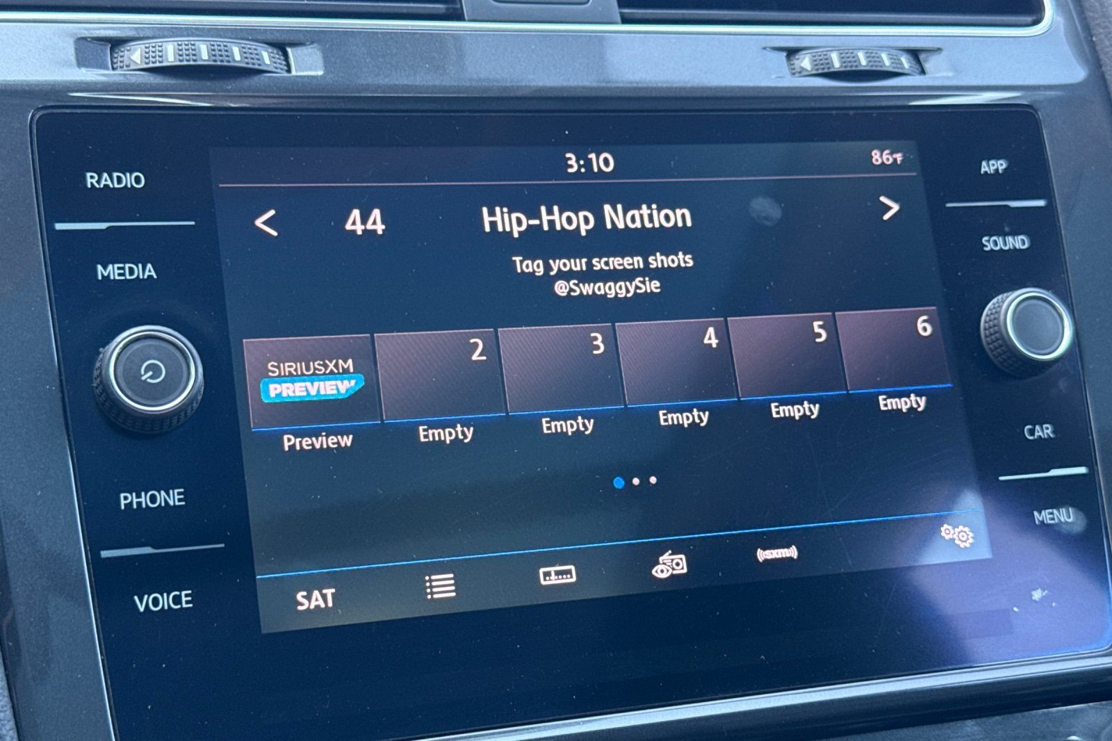 Used 2019 Volkswagen Golf S FWD image 18