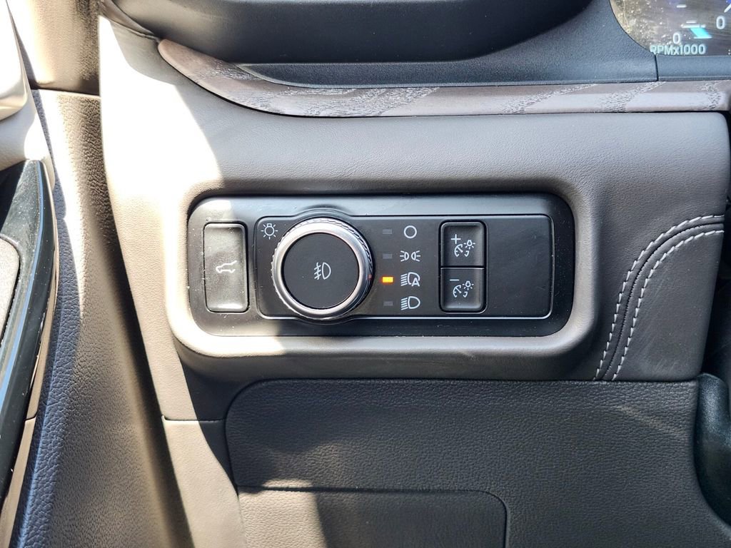 Certified 2022 Ford Explorer Platinum w/ Equipment Group 601A AWD/4WD image 26