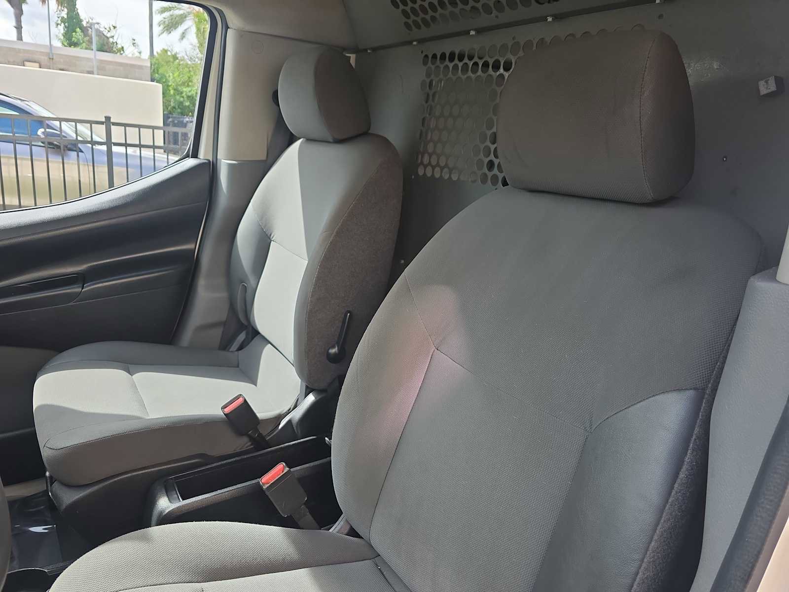 Used 2021 Nissan NV200 S w/ Back Door Glass Package image 13