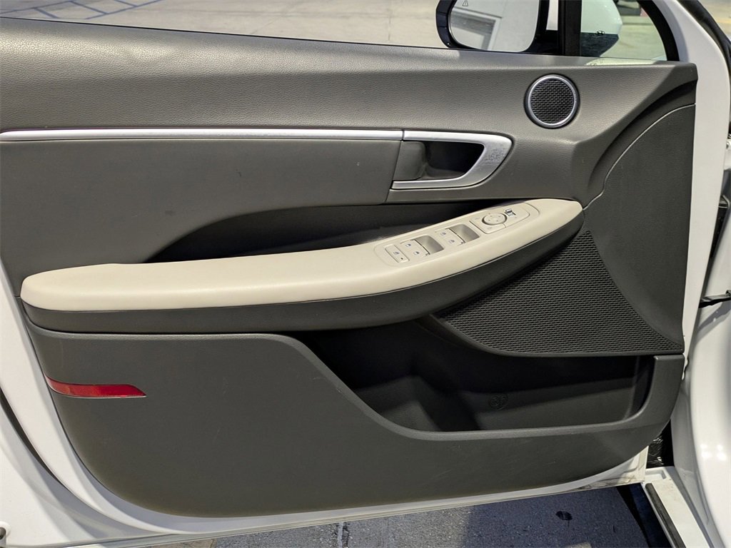 Used 2025 Hyundai Sonata SEL image 11