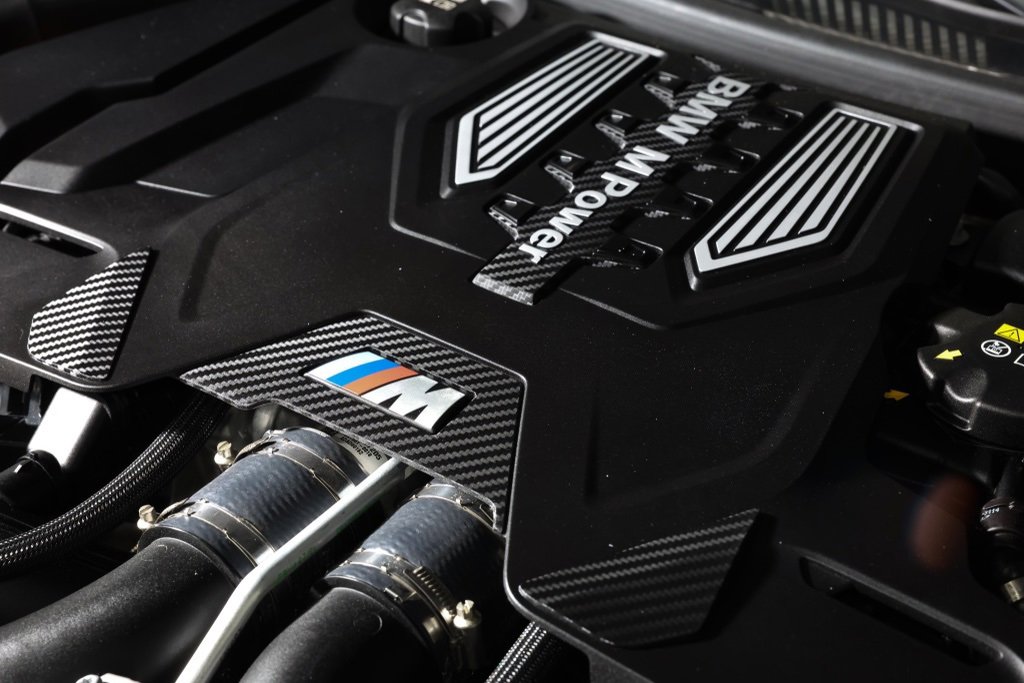 Used 2024 BMW M8 Competition w/ M Carbon Exterior Package image 11