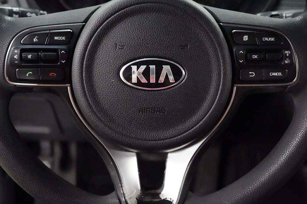 Used 2017 Kia Optima LX FWD image 13