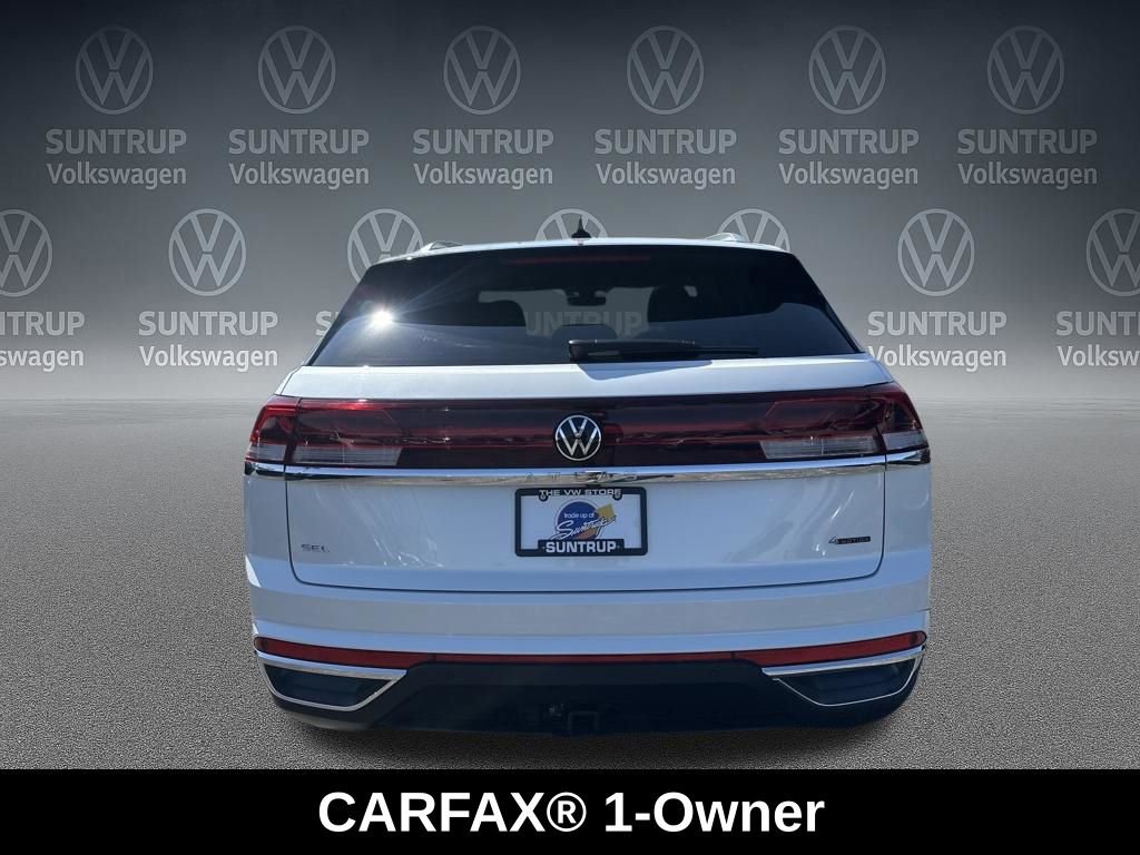 Used 2025 Volkswagen Atlas Cross Sport SEL image 4