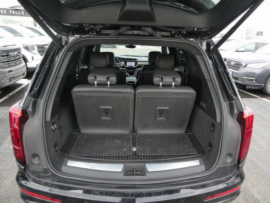 Used 2024 Cadillac XT6 Premium Luxury w/ Platinum Package image 16