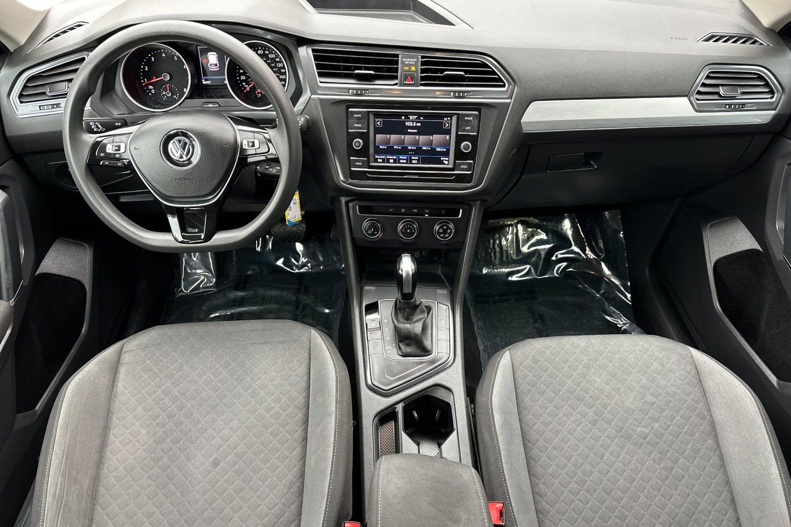 Used 2020 Volkswagen Tiguan S FWD image 14