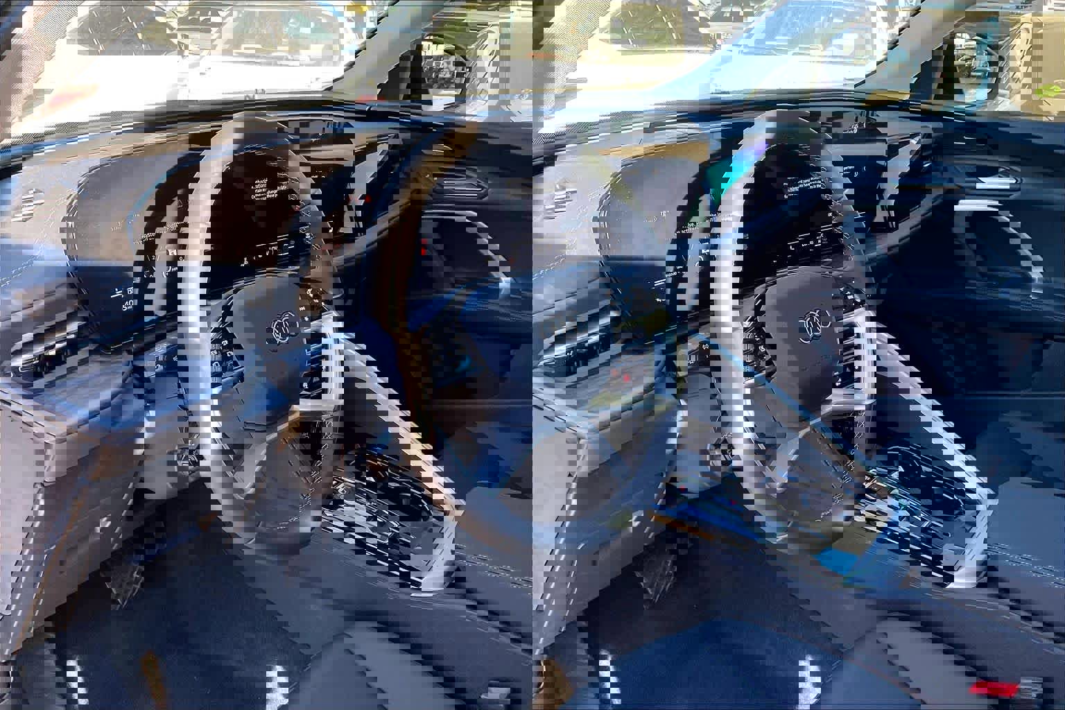 Certified 2025 Audi Q5 Premium Plus w/ Premium Plus image 16