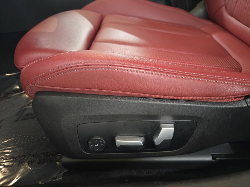 Certified 2023 BMW 330e xDrive w/ M Sport Package image 28