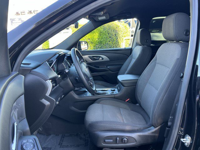 Used 2023 Chevrolet Traverse LT image 18
