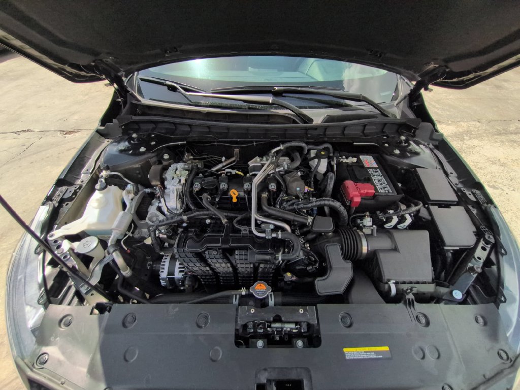 Used 2025 Nissan Altima 2.5 SV FWD image 34
