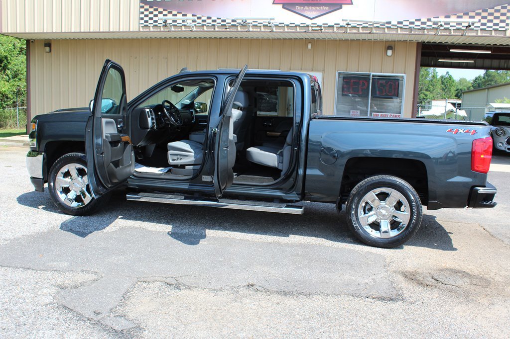 Used 2018 Chevrolet Silverado 1500 LTZ w/ Sport Package image 20