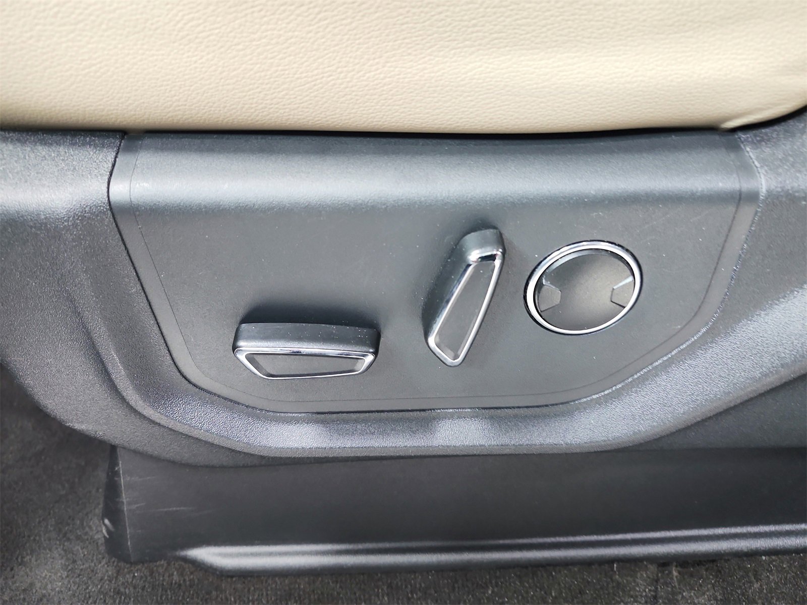 Used 2023 Ford Expedition Max Limited image 20