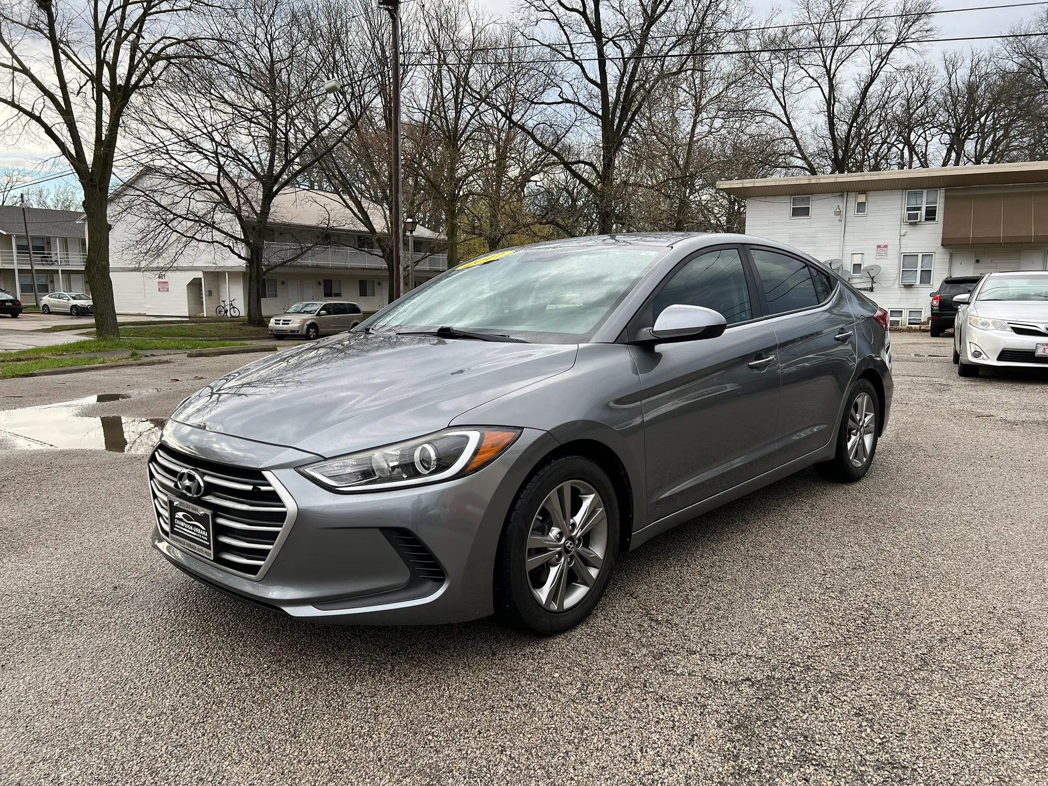 Used 2017 Hyundai Elantra SE image 3
