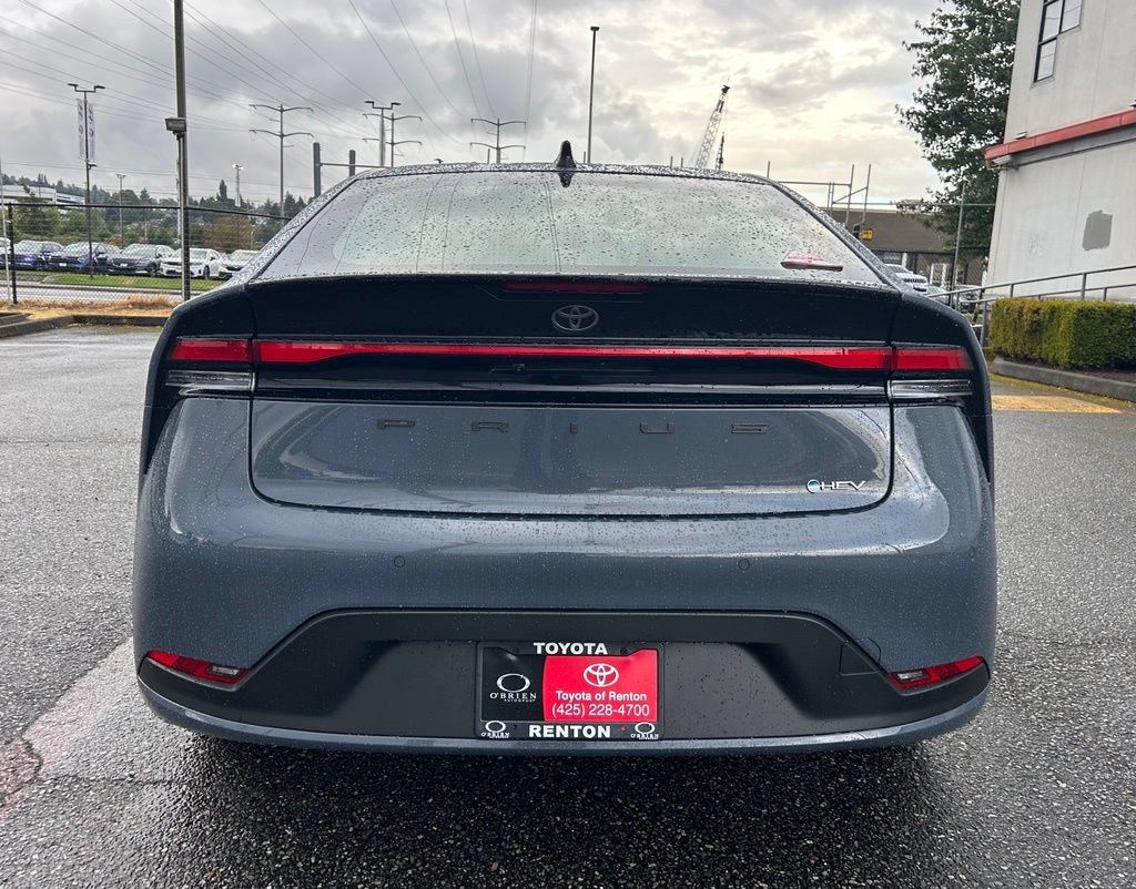 New 2027 Toyota Prius LE FWD image 6