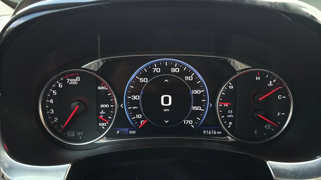 Used 2022 Chevrolet Traverse Premier FWD image 13