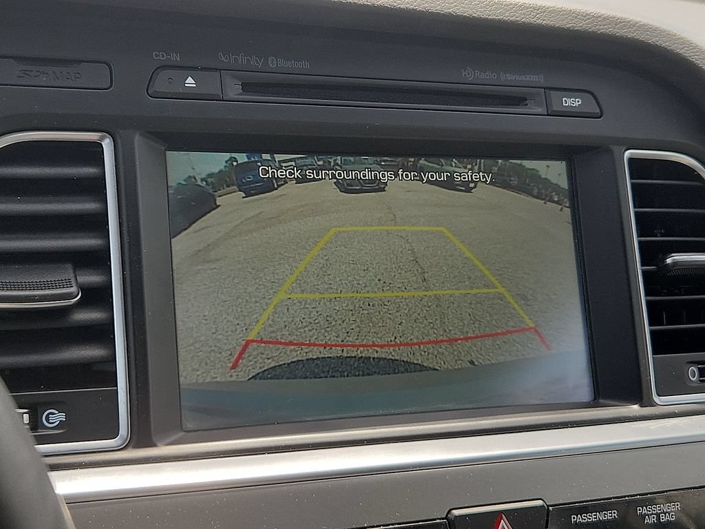 Used 2015 Hyundai Sonata Limited w/ Option Group 05 FWD image 13