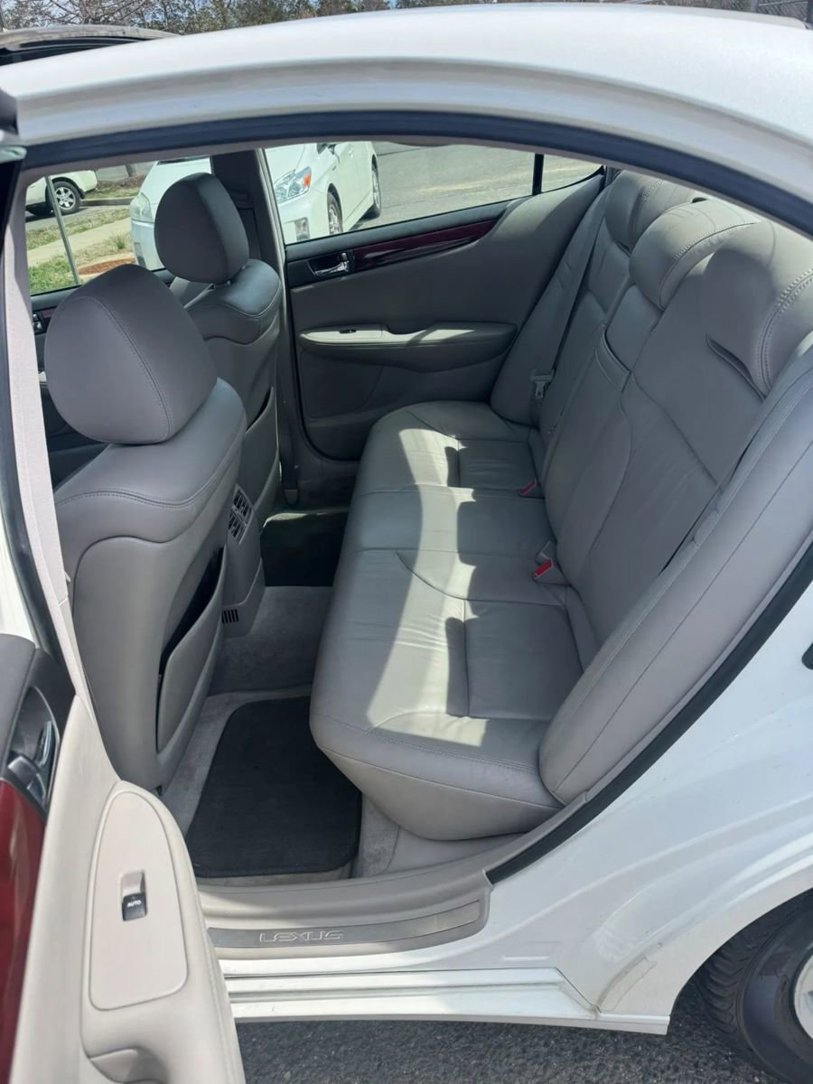 Used 2003 Lexus ES 330 image 30