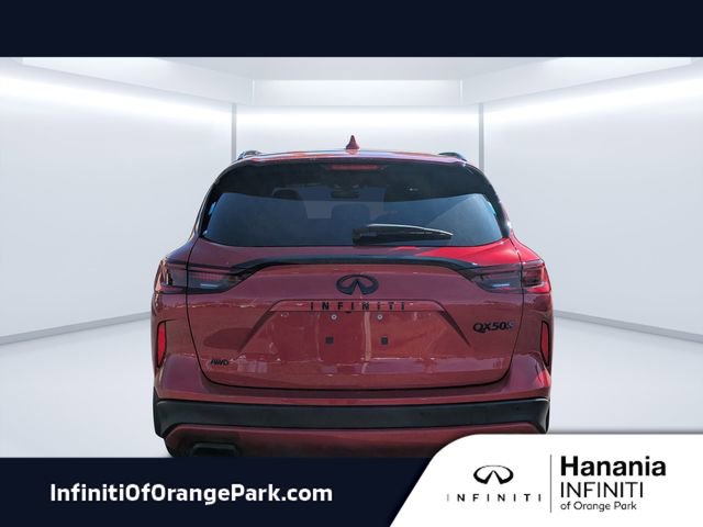 Used 2025 INFINITI QX50 Sport image 4