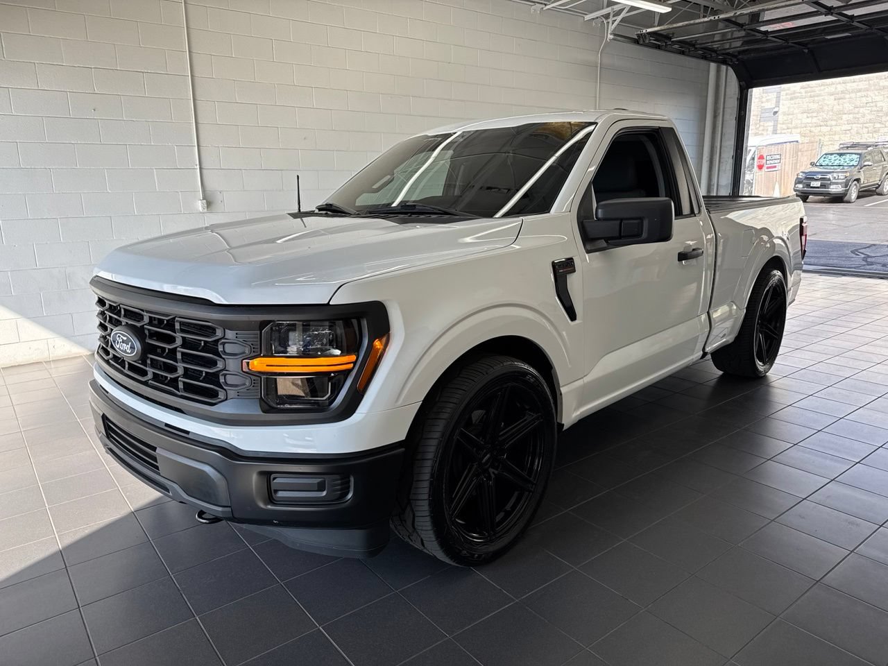 Used 2025 Ford F150 XL AWD/4WD image 4