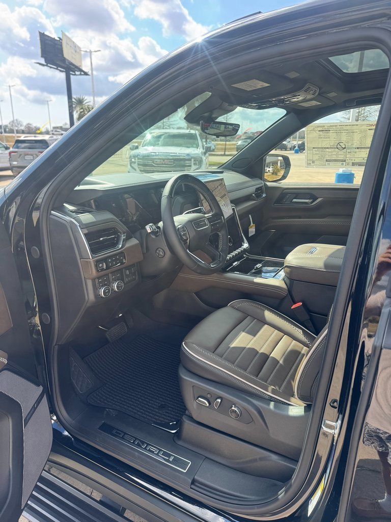 New 2026 GMC Yukon Denali Ultimate image 10