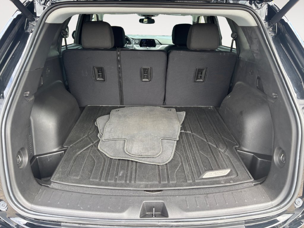 Used 2022 Chevrolet Blazer LT w/ Redline Edition FWD image 5