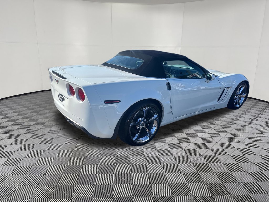 Used 2013 Chevrolet Corvette Grand Sport w/ 3LT Preferred Equipment Group RWD image 6