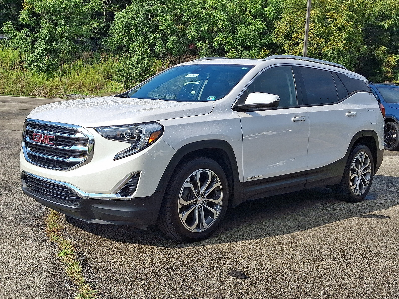 Used 2020 GMC Terrain SLT w/ Preferred Package AWD/4WD image 3