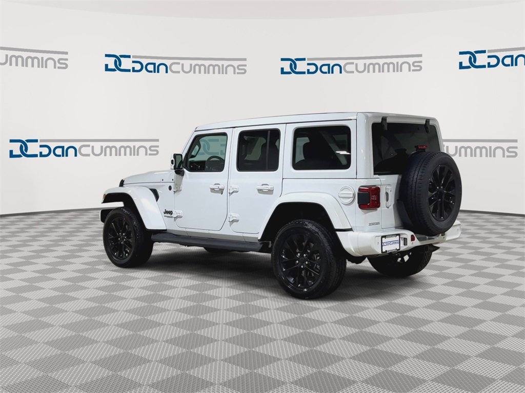 Used 2021 Jeep Wrangler Unlimited Sahara image 6