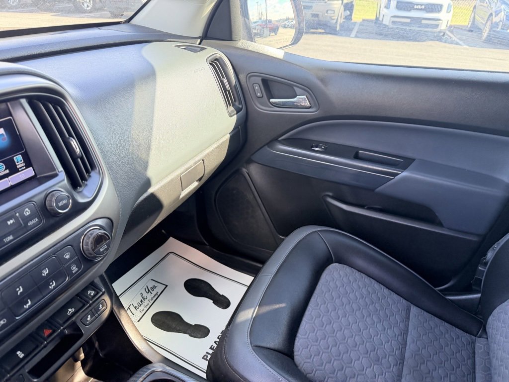 Used 2017 Chevrolet Colorado Z71 image 31