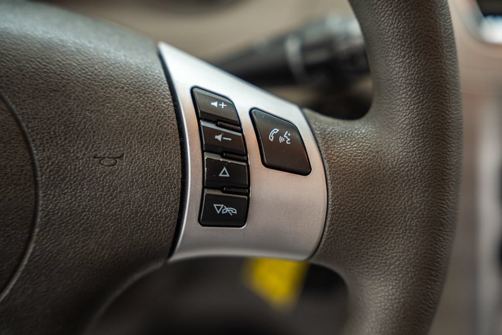 Used 2010 Chevrolet Malibu LS FWD image 21