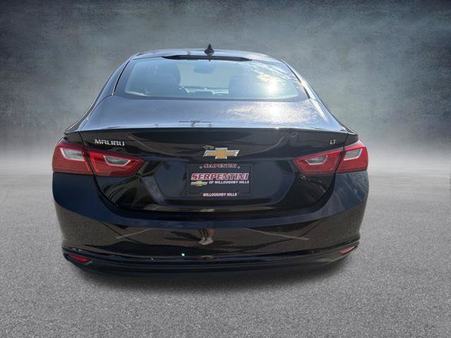 Certified 2017 Chevrolet Malibu LT w/ Driver Confidence Package FWD image 9
