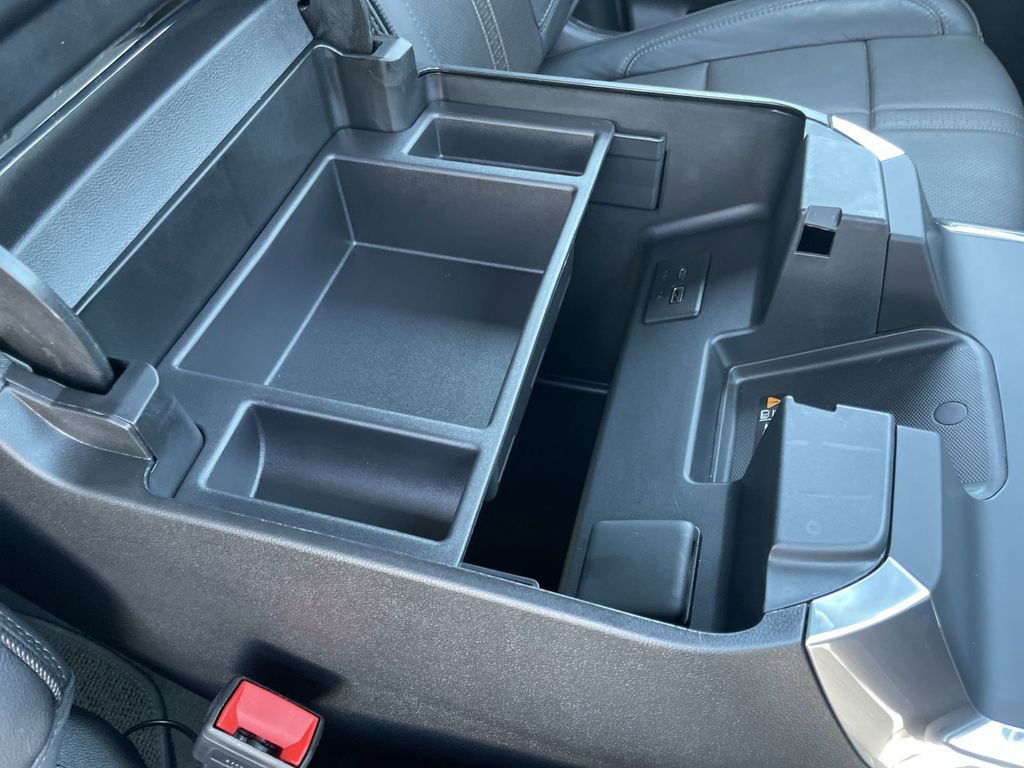 Used 2024 Chevrolet Silverado 2500 High Country w/ High Country Premium Package image 32