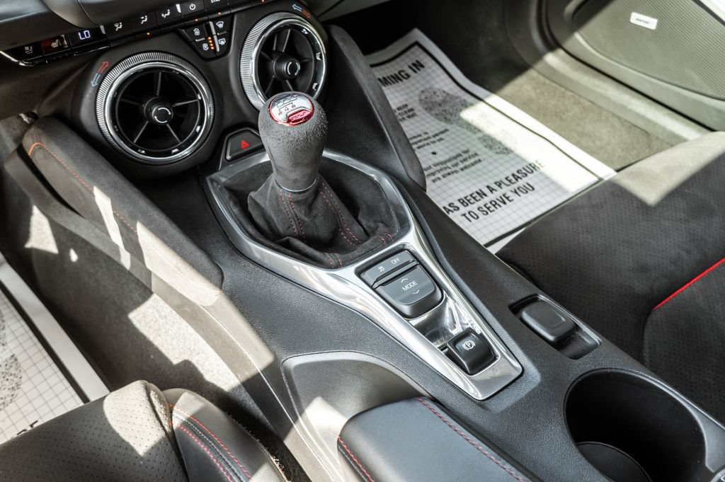 Used 2017 Chevrolet Camaro ZL1 RWD image 20