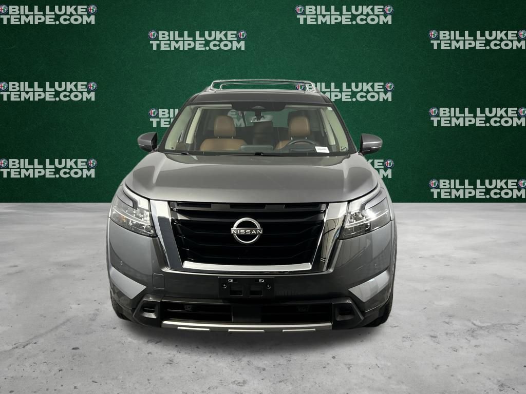 Used 2024 Nissan Pathfinder Platinum w/ Cargo Package image 10