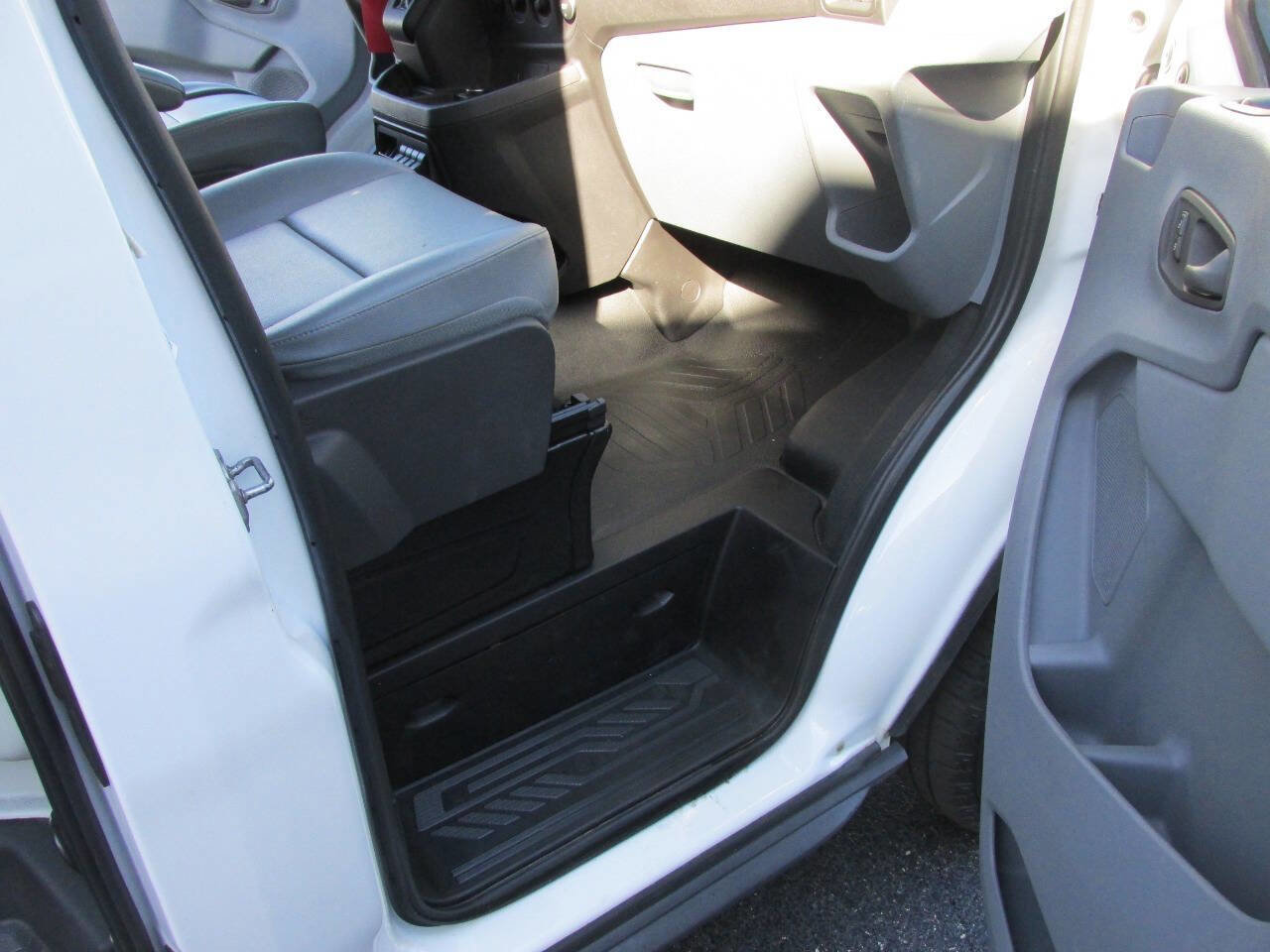 Used 2017 Ford Transit 350 148 High Roof image 31