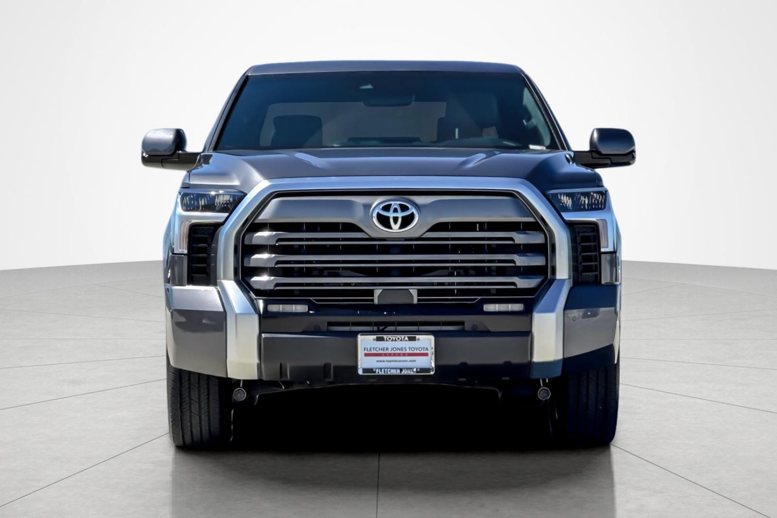 Used 2025 Toyota Tundra Limited AWD/4WD image 8