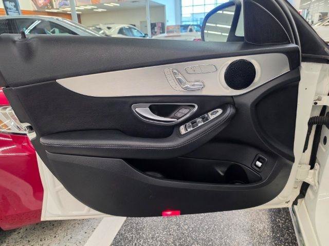 Used 2018 Mercedes-Benz C 300 4MATIC Sedan image 31