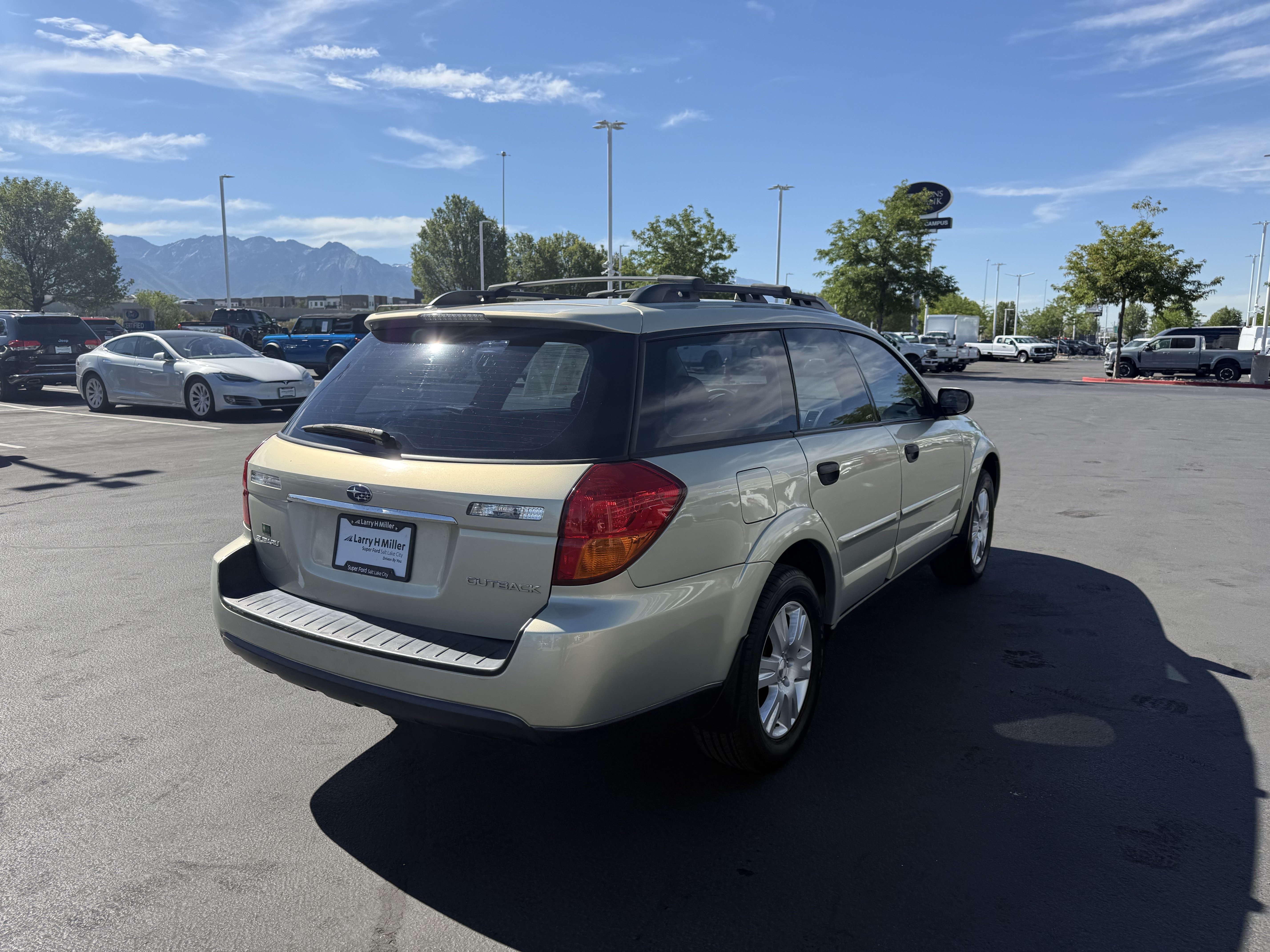 Used 2005 Subaru Outback 2.5i AWD/4WD image 5