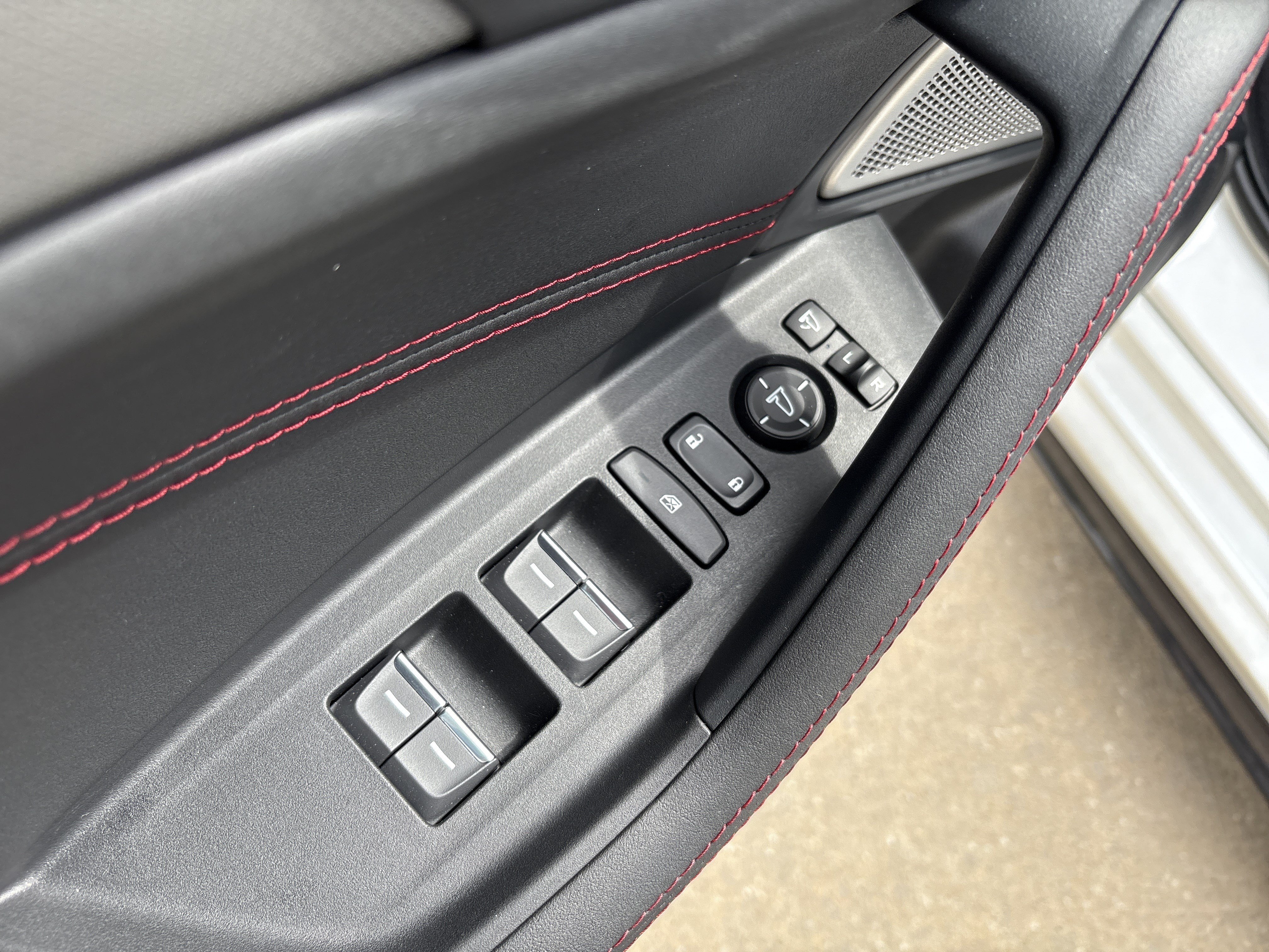 Used 2025 Acura TLX Type S AWD/4WD image 15