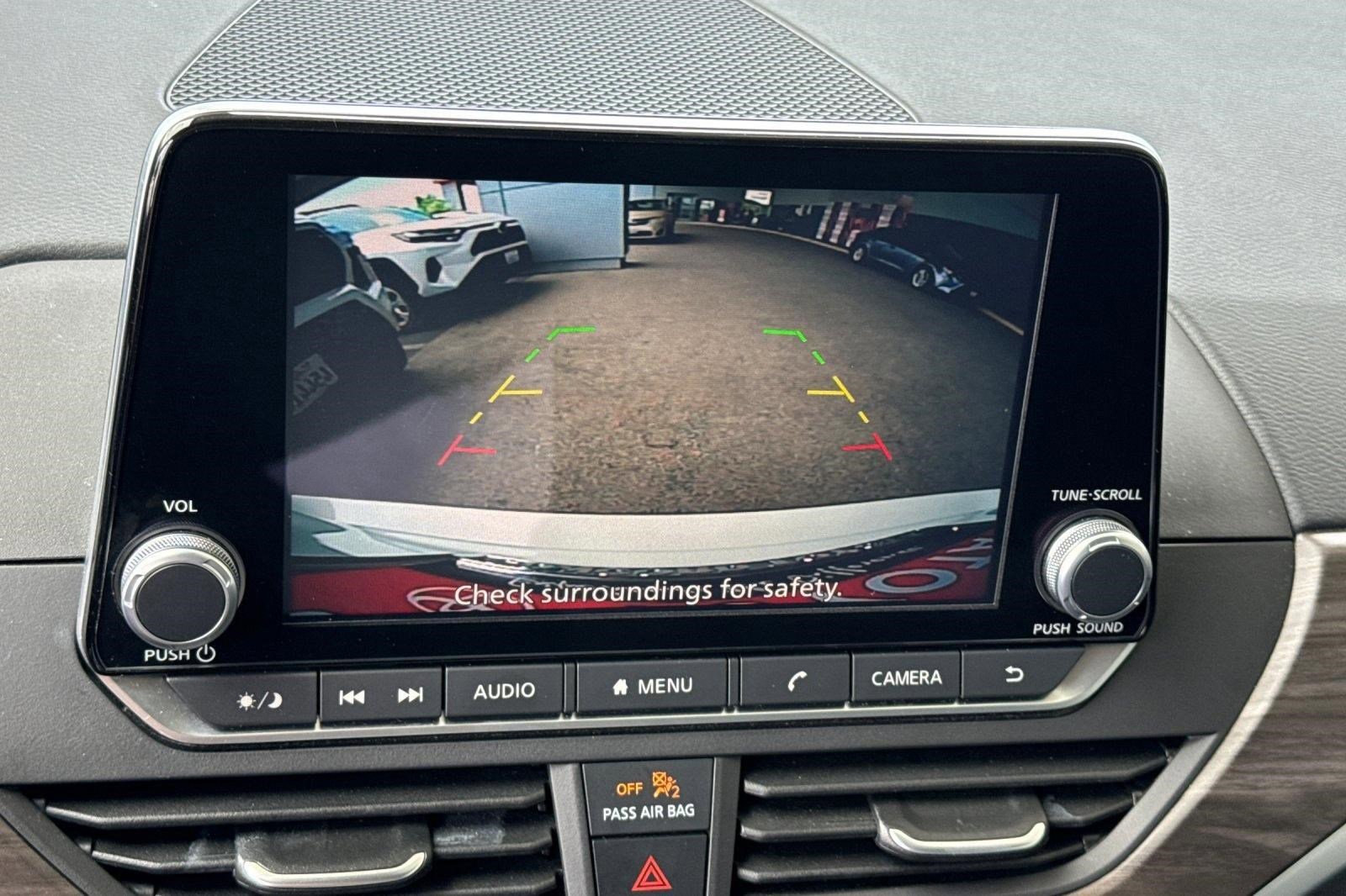 Used 2025 Nissan Altima 2.5 SV FWD image 24