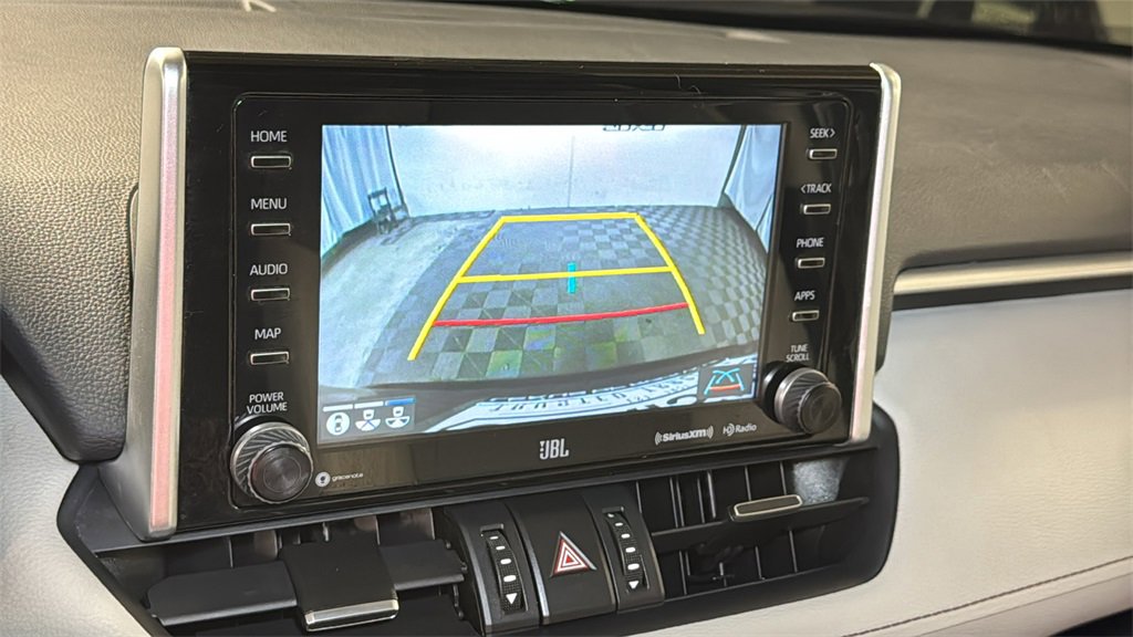 Used 2020 Toyota RAV4 Limited image 30