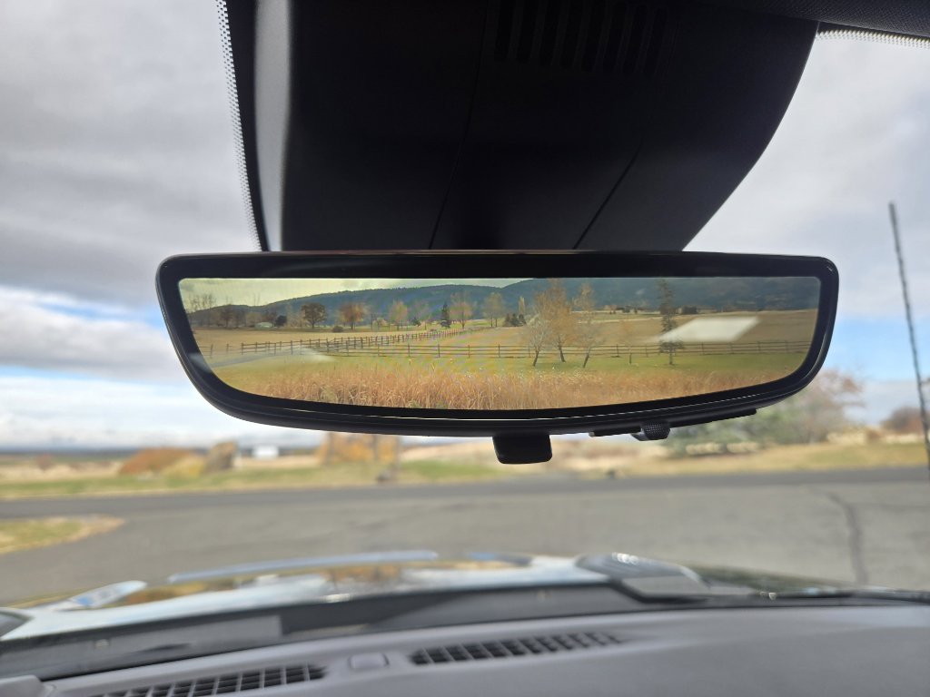 Used 2024 Chevrolet Silverado 3500 High Country w/ High Country Premium Package image 18