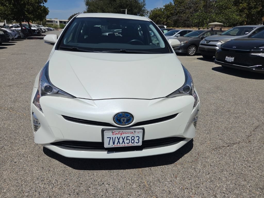 Certified 2016 Toyota Prius Three Touring FWD image 9