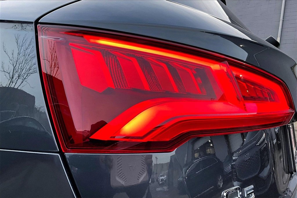 Used 2018 Audi Q5 2.0T Premium image 23