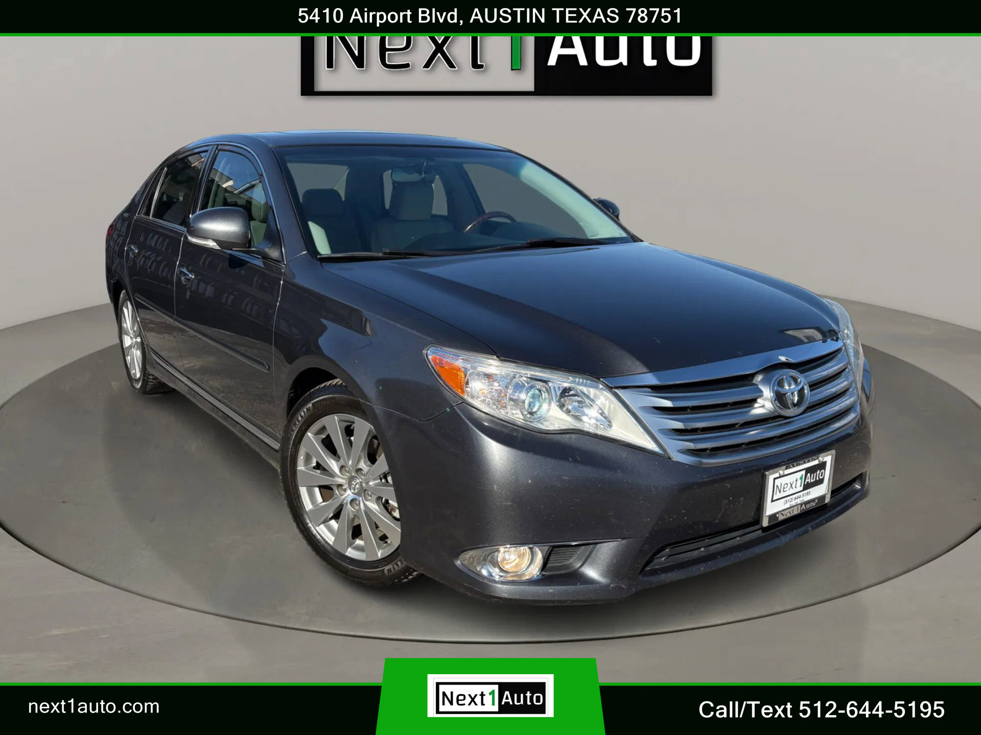 Used 2012 Toyota Avalon Limited image 2