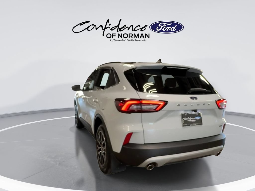 New 2025 Ford Escape SE FWD image 8